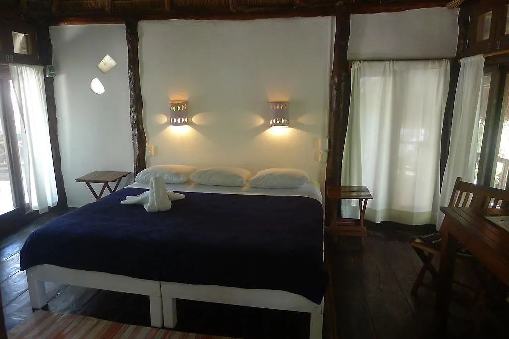 Hotel Amoreira Tulum 3*,